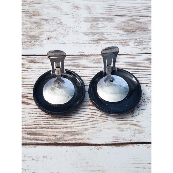 Vintage Clip On Earrings Large Circle Black & Grey Stunning Statement 1 & 1/8" - Picture 4 of 5